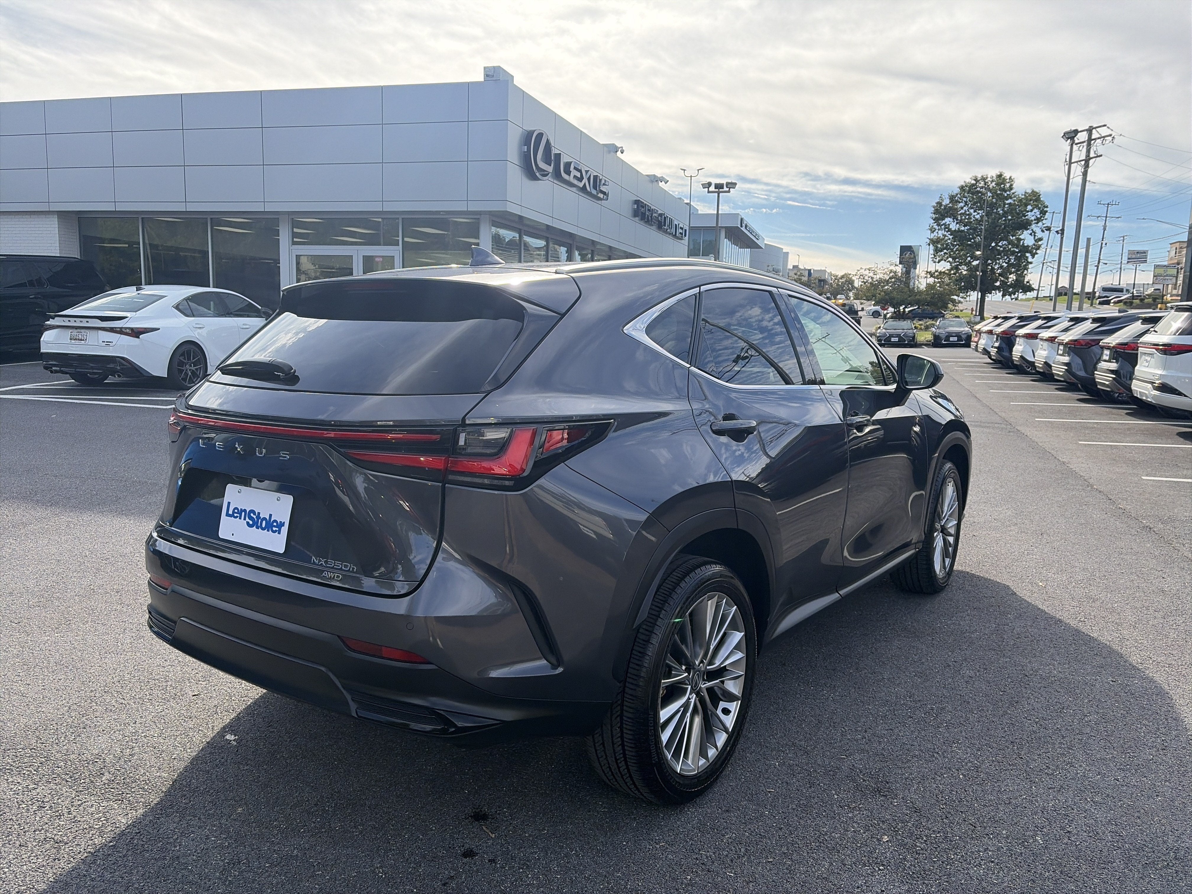 2026 Lexus NX 350h Premium AWD