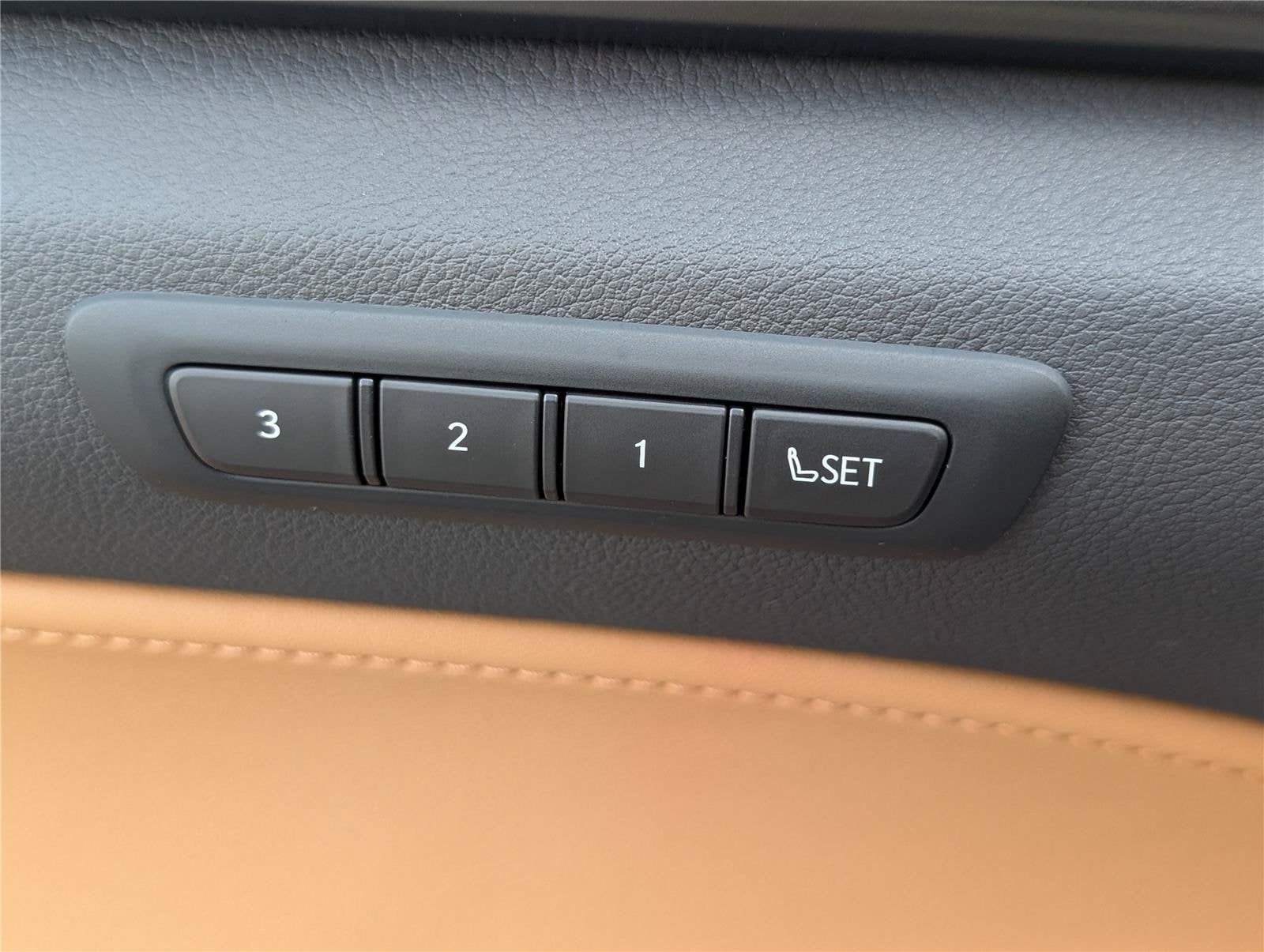 2026 Lexus NX 350h Premium AWD