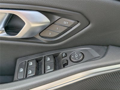 2025 BMW 3 Series 330i