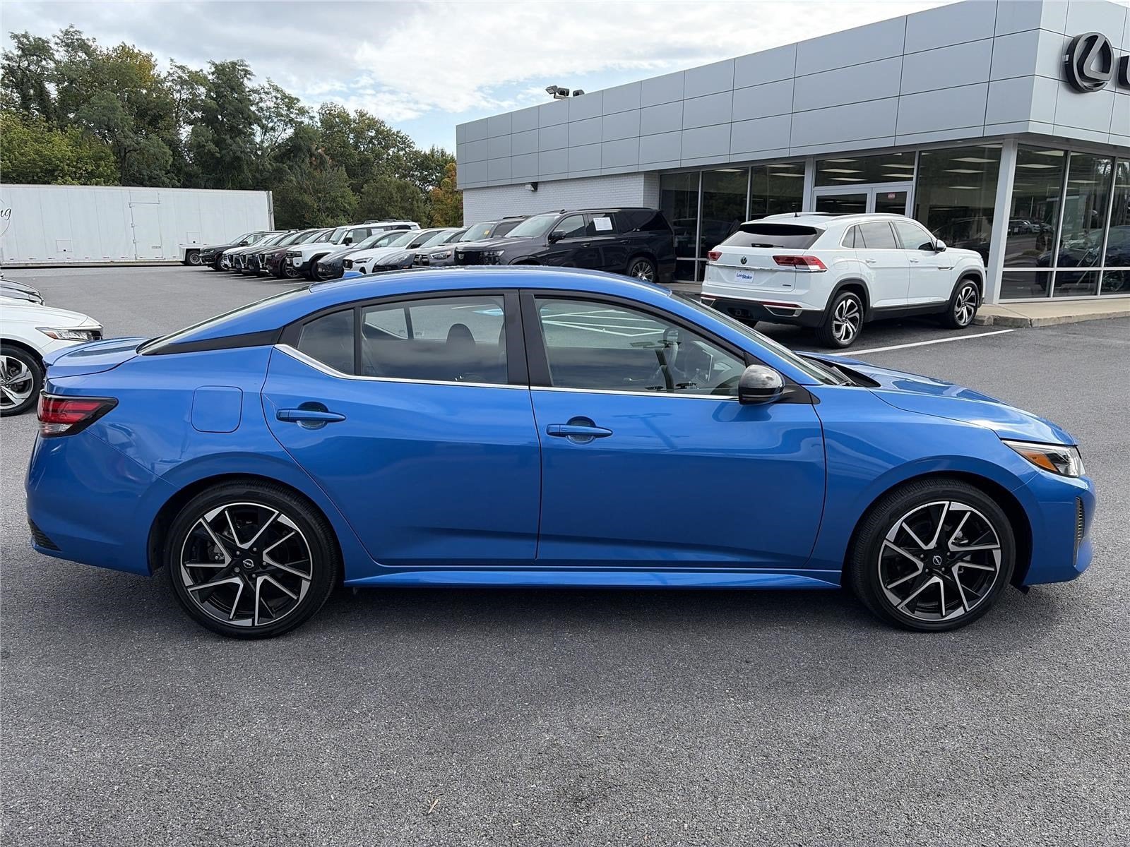 2025 Nissan Sentra SR