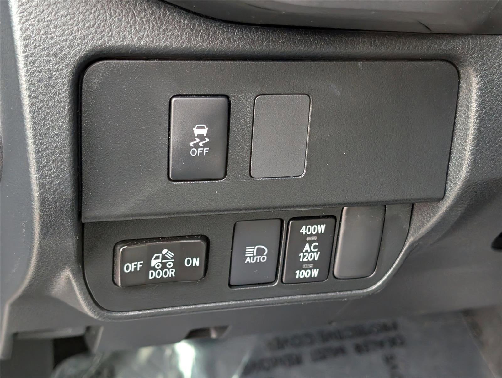 2022 Toyota Tacoma 4WD SR