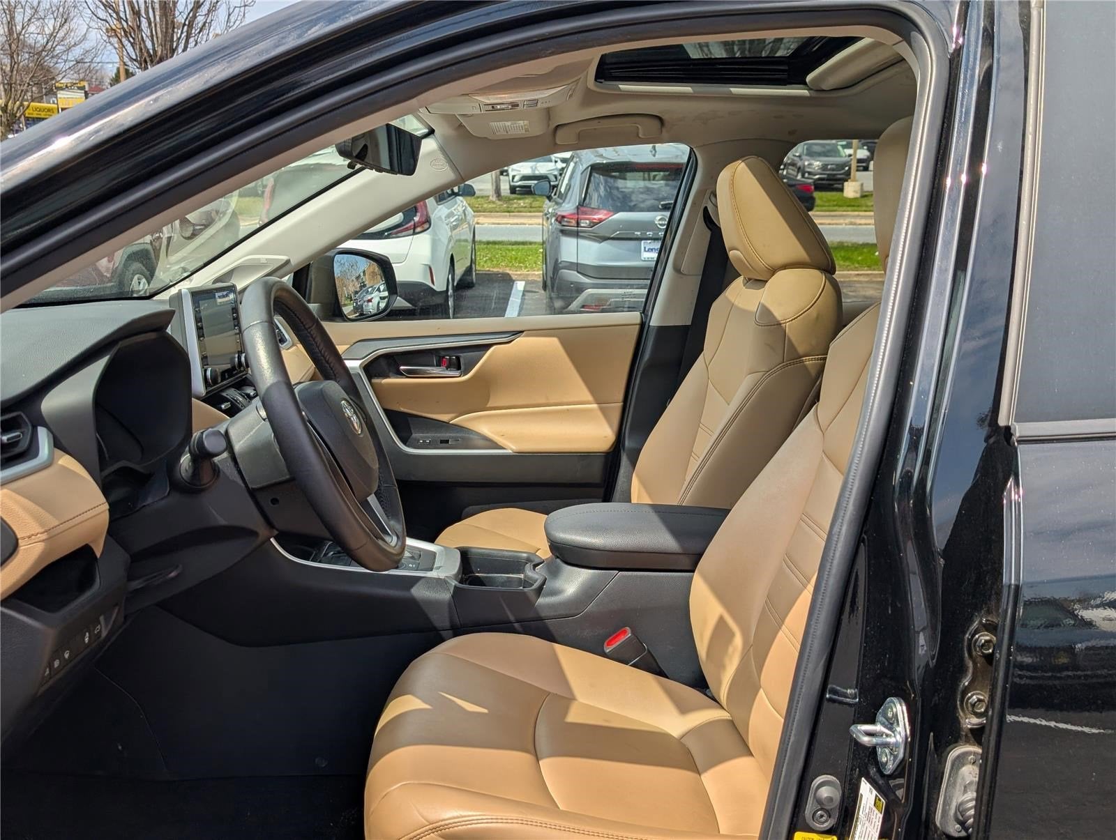 2021 Toyota RAV4 Hybrid XLE Premium