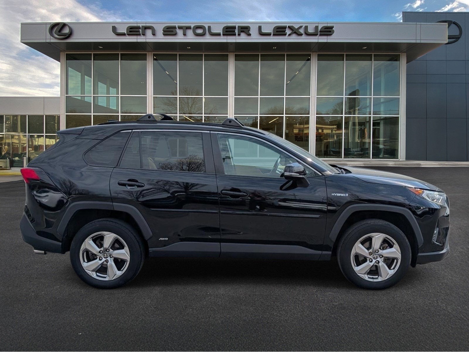 2021 Toyota RAV4 Hybrid XLE Premium