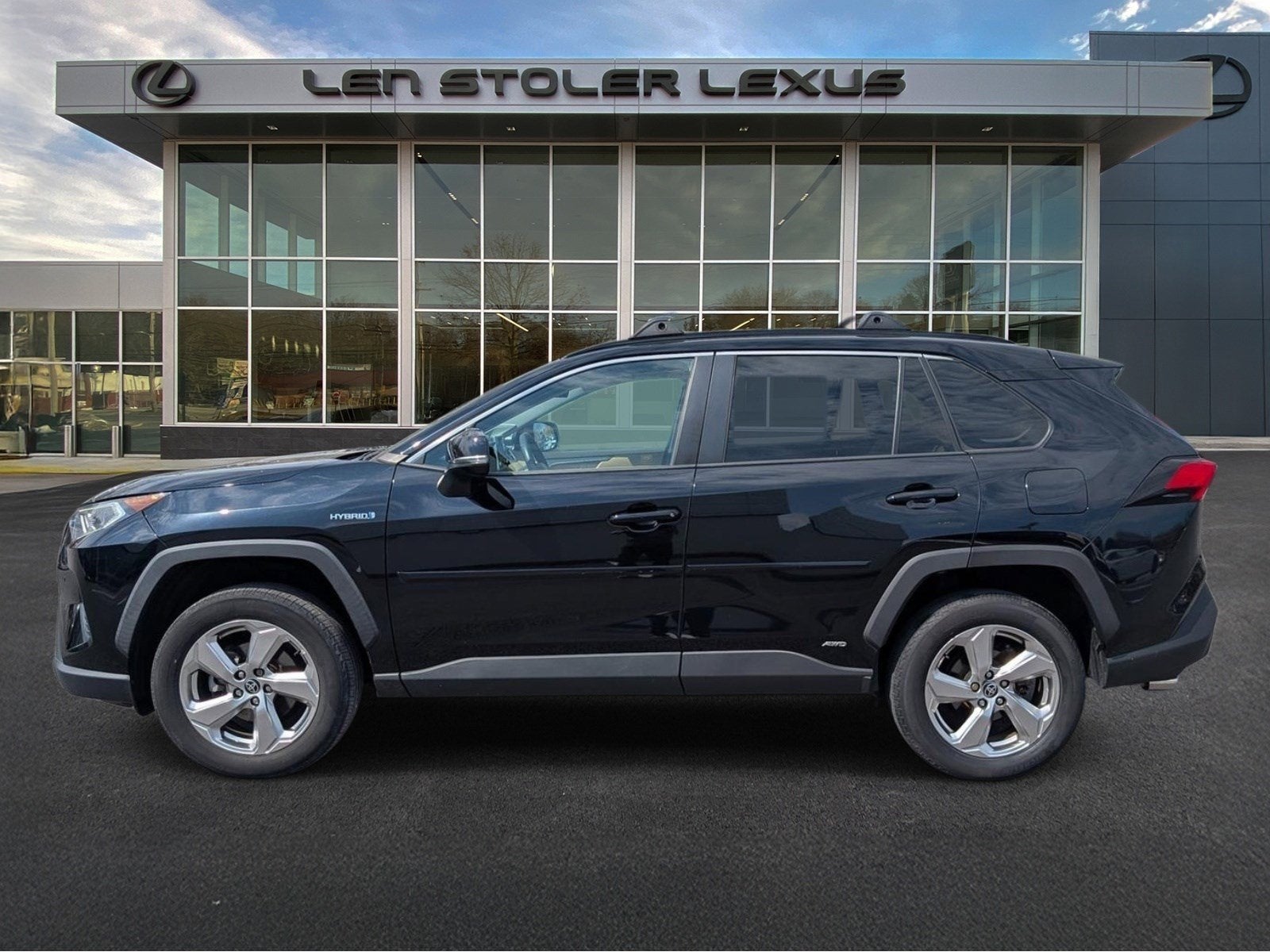 2021 Toyota RAV4 Hybrid XLE Premium