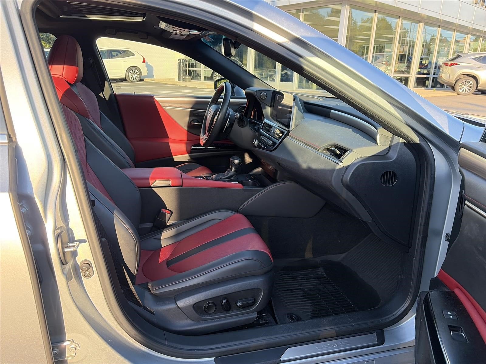 2023 Lexus ES 300h F SPORT Handling FWD