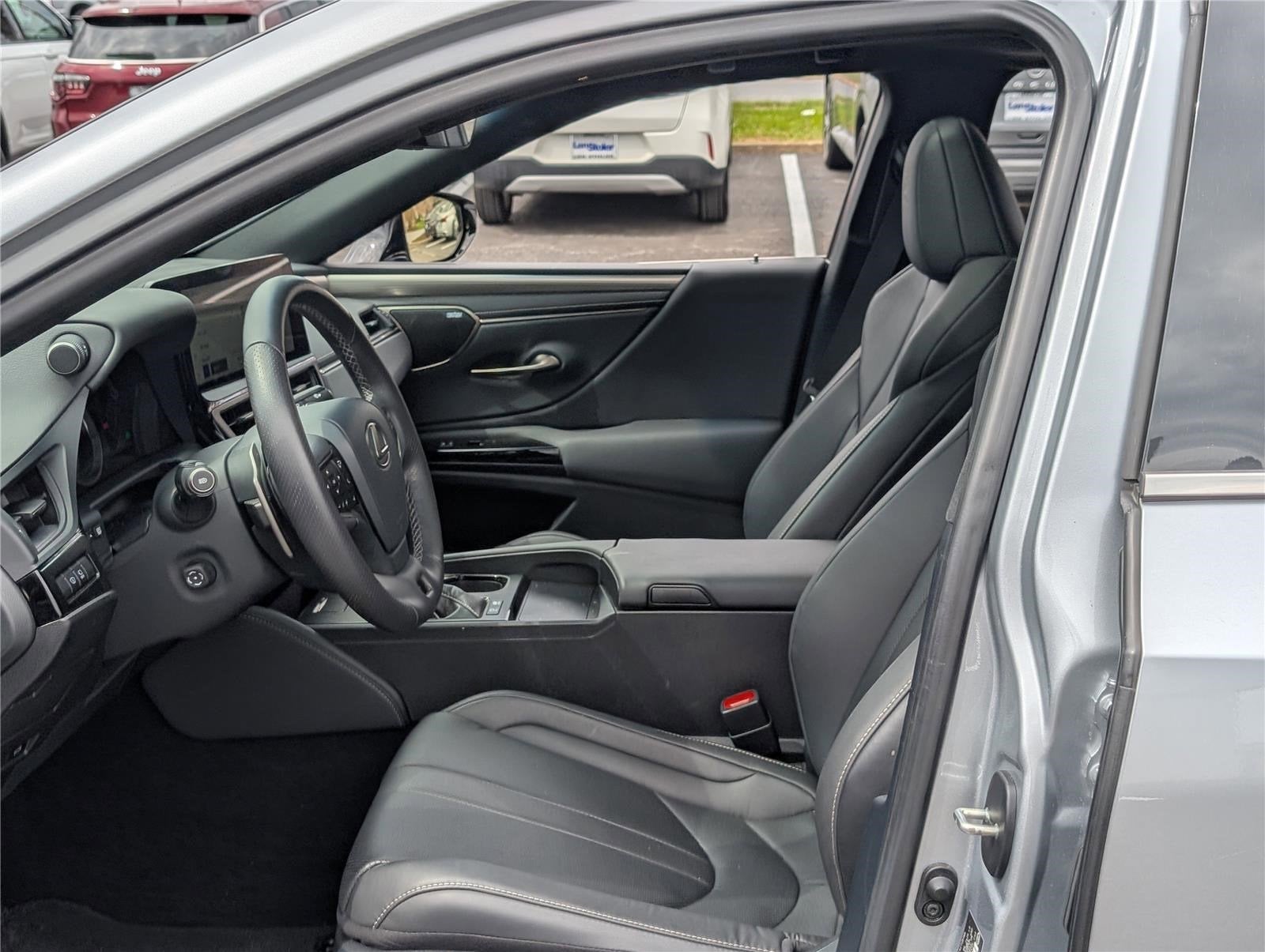 2024 Lexus ES ES 300h F SPORT Handling