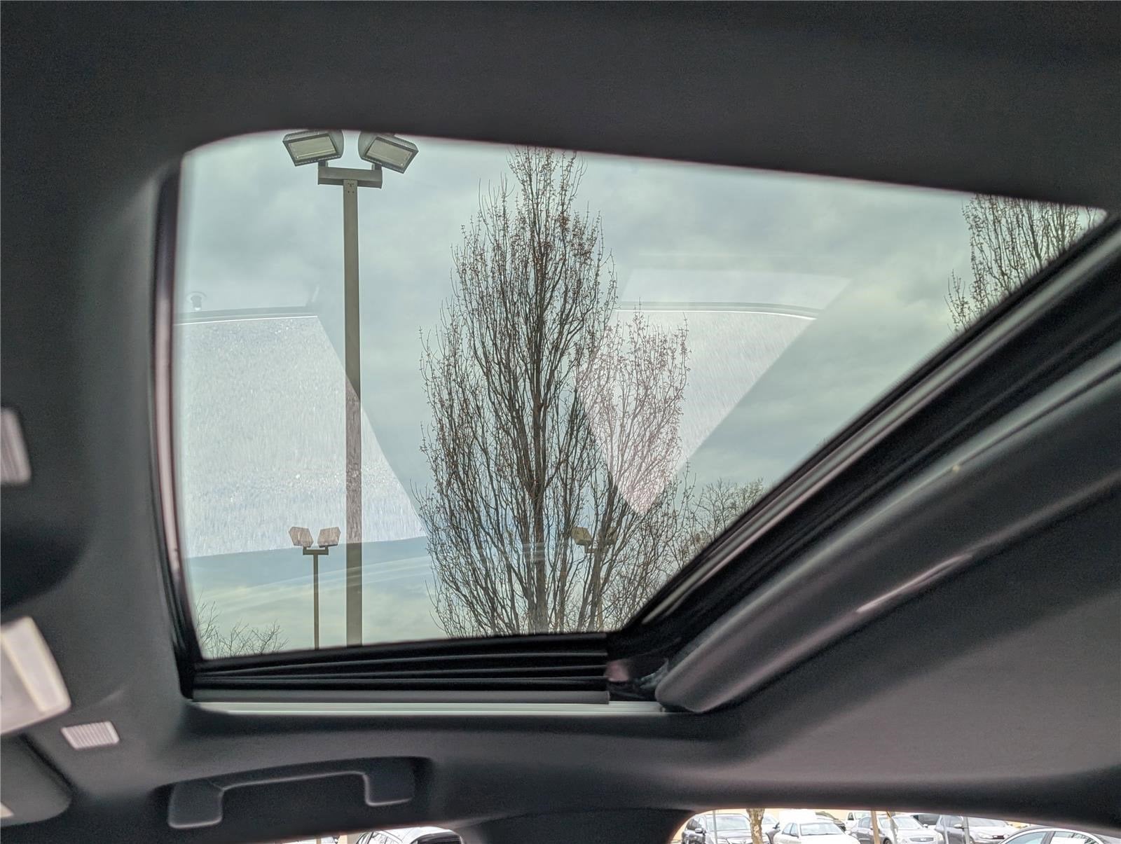 2024 Lexus ES ES 300h F SPORT Handling