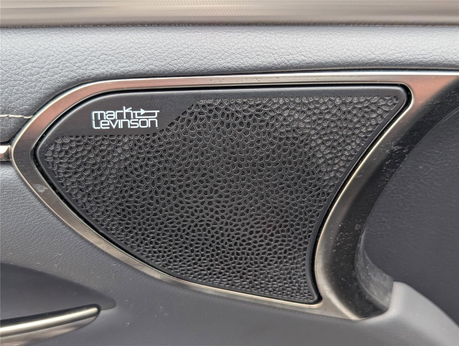 2024 Lexus ES ES 300h F SPORT Handling