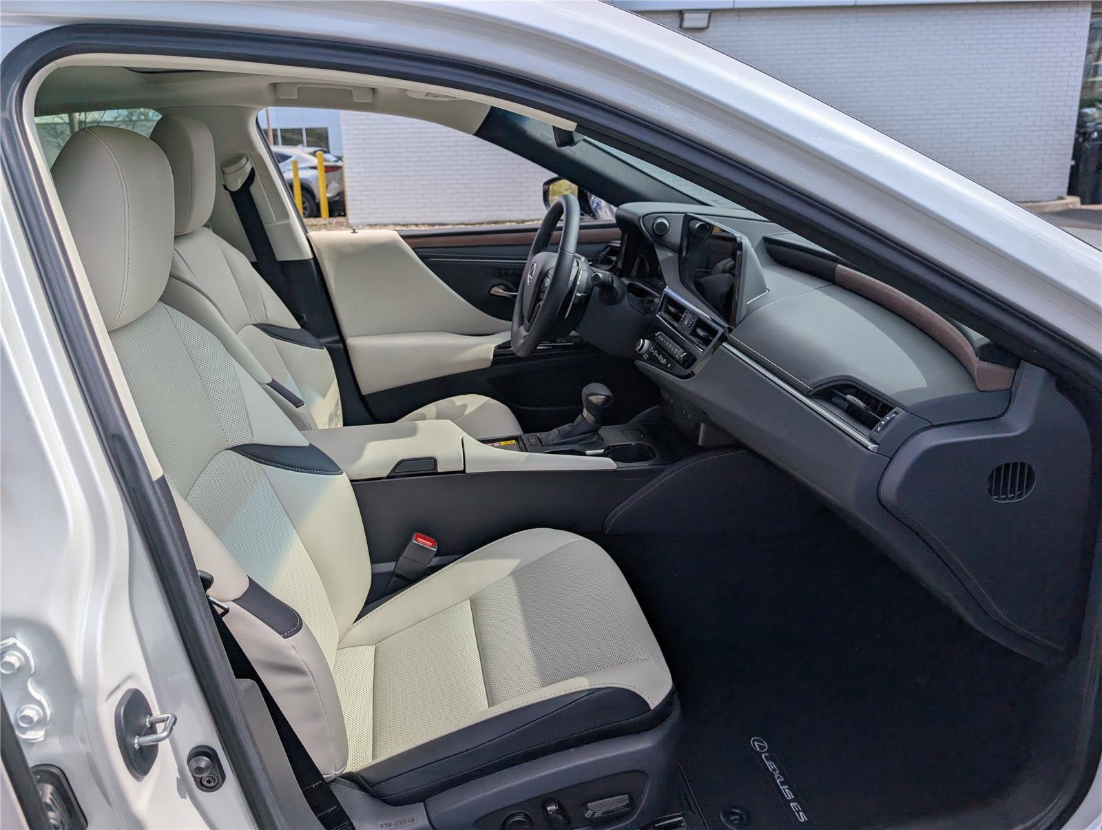 2025 Lexus ES 350 FWD