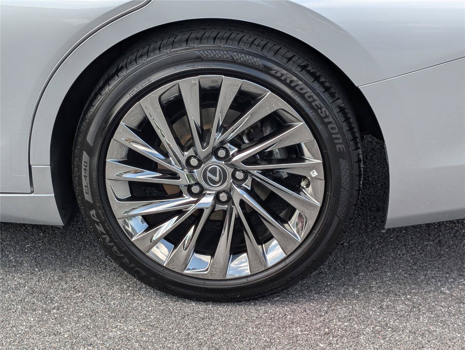 2025 Lexus ES 300h Luxury FWD