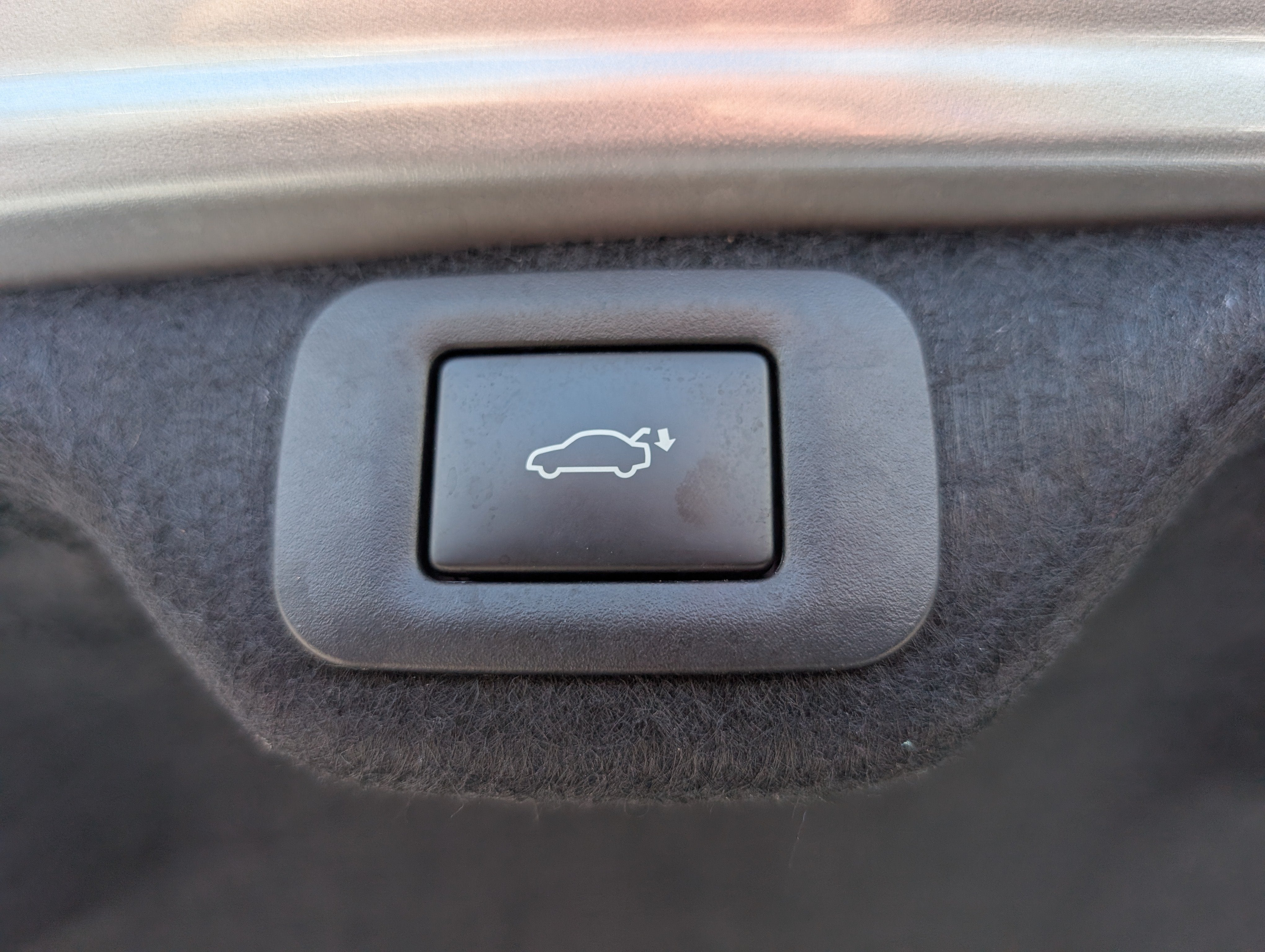 2025 Lexus ES 300h Luxury FWD