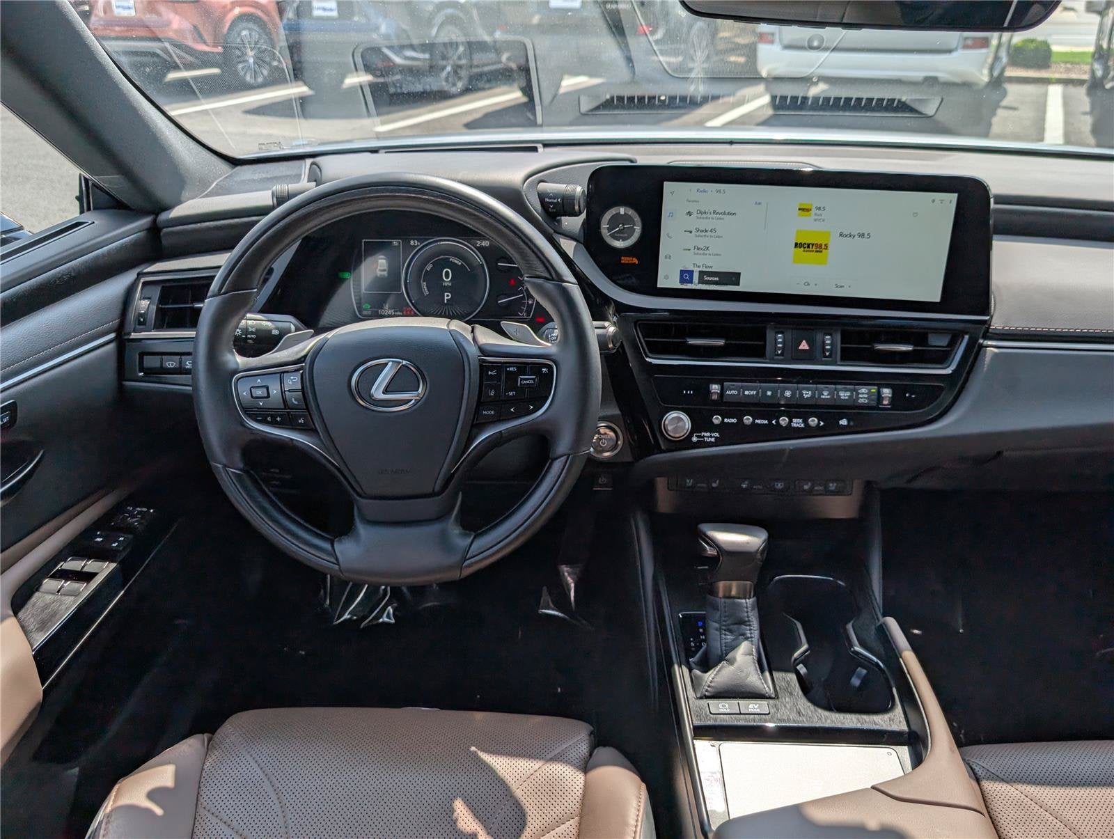 2025 Lexus ES 300h Luxury FWD