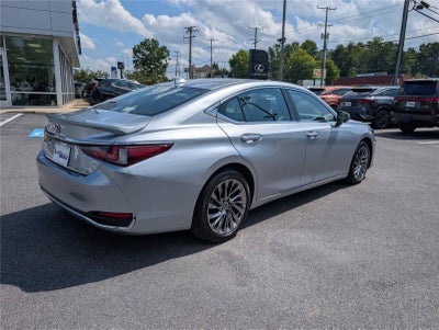 2025 Lexus ES 300h Luxury FWD