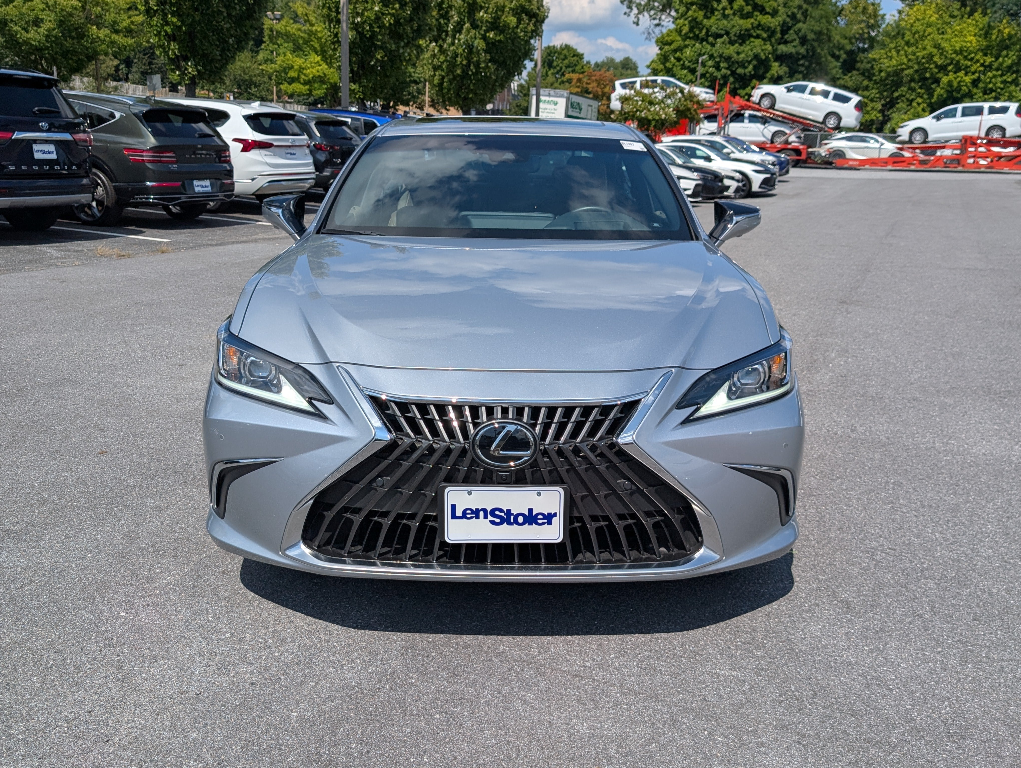 2025 Lexus ES 300h Luxury FWD