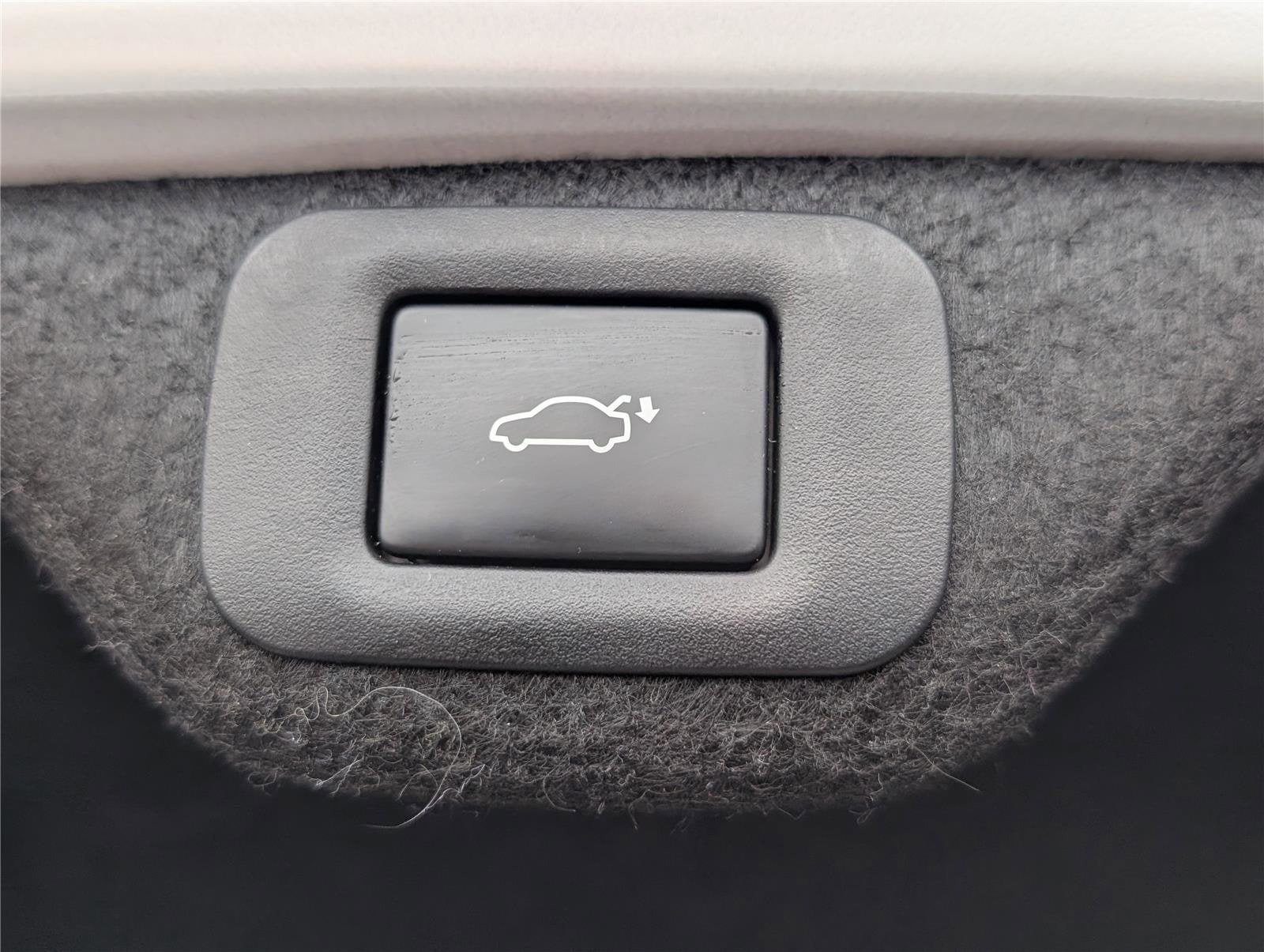 2025 Lexus ES 300h Luxury FWD