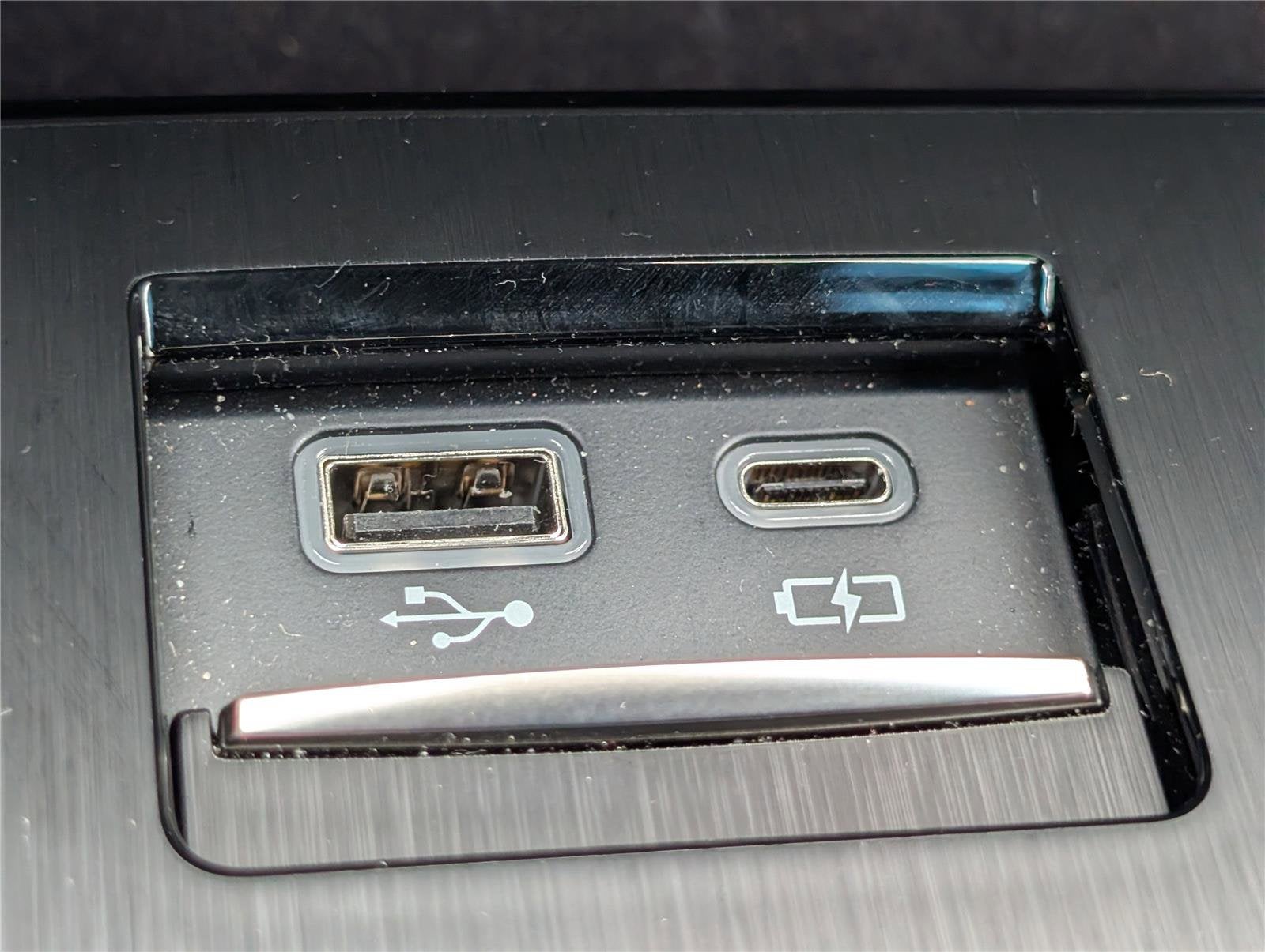 2025 Lexus ES 300h Luxury FWD