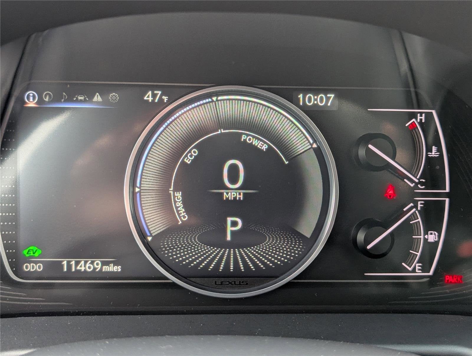 2025 Lexus ES 300h Luxury FWD