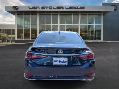 2025 Lexus ES 300h Luxury FWD