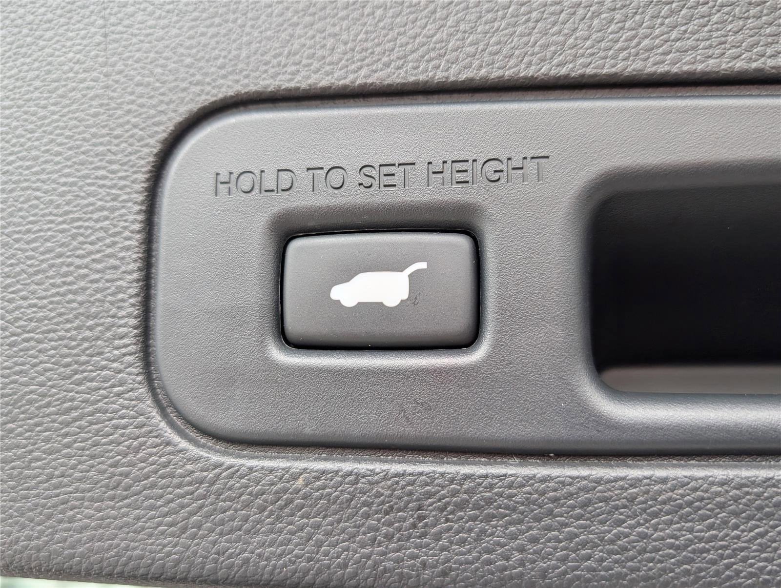 2022 Acura MDX w/Technology Package