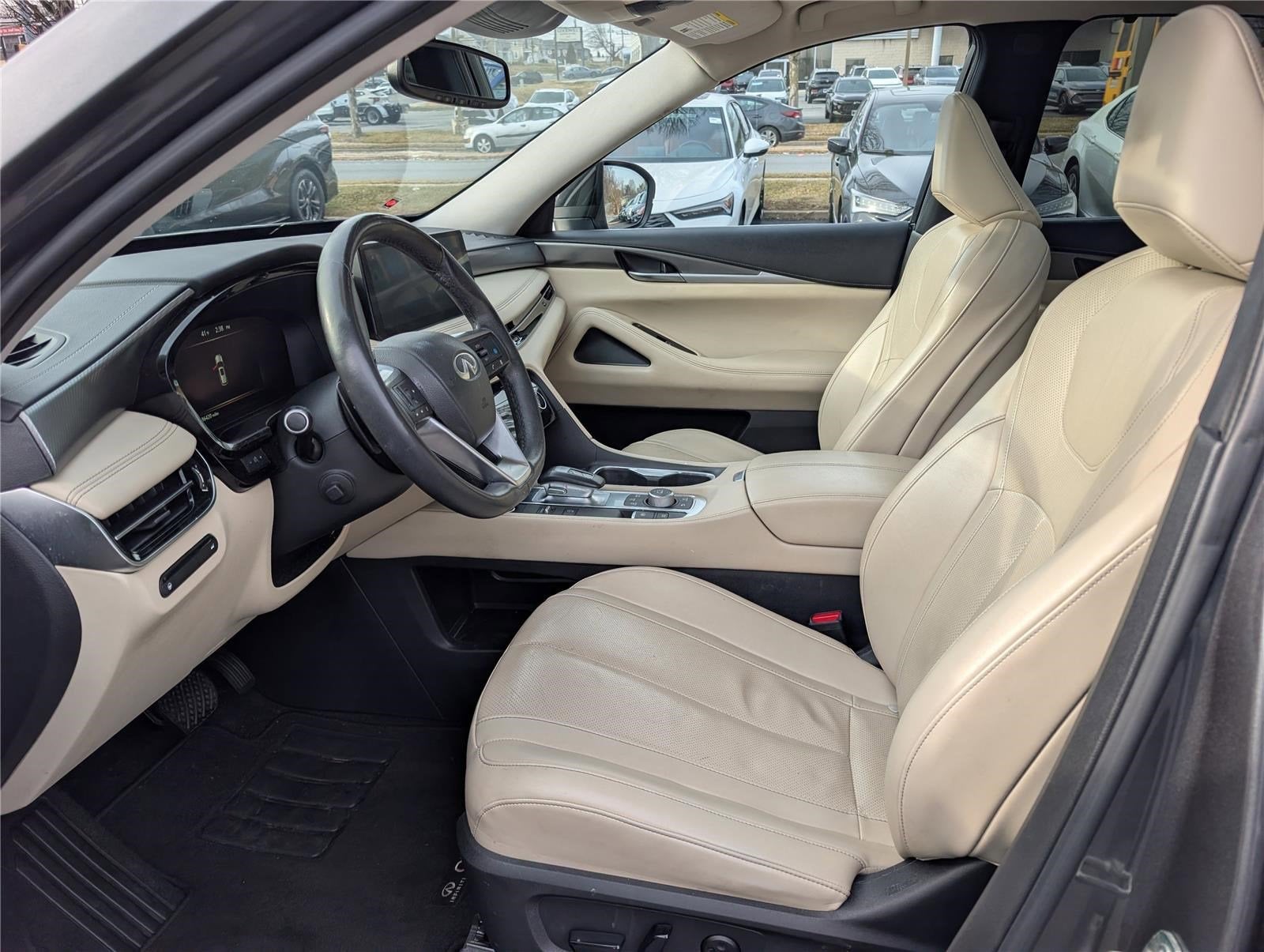 2022 INFINITI QX60 LUXE