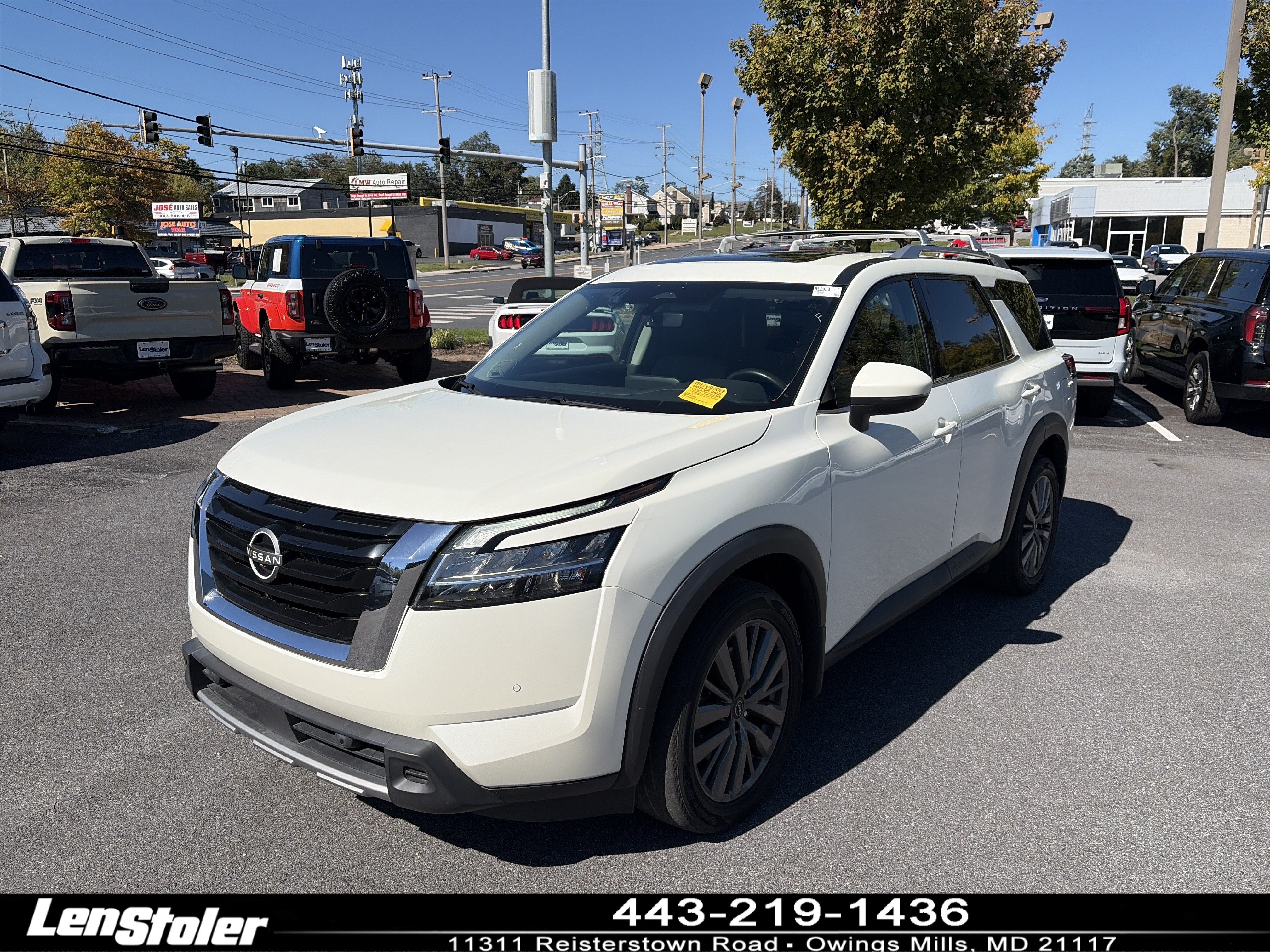 2023 Nissan Pathfinder SL