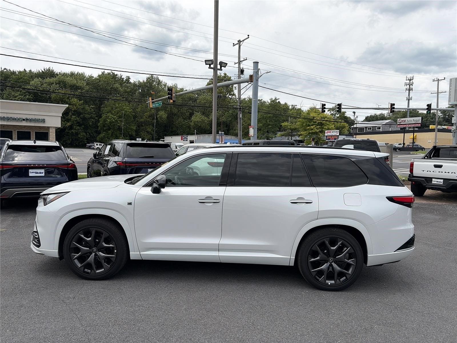 2025 Lexus TX 500h F SPORT Luxury AWD