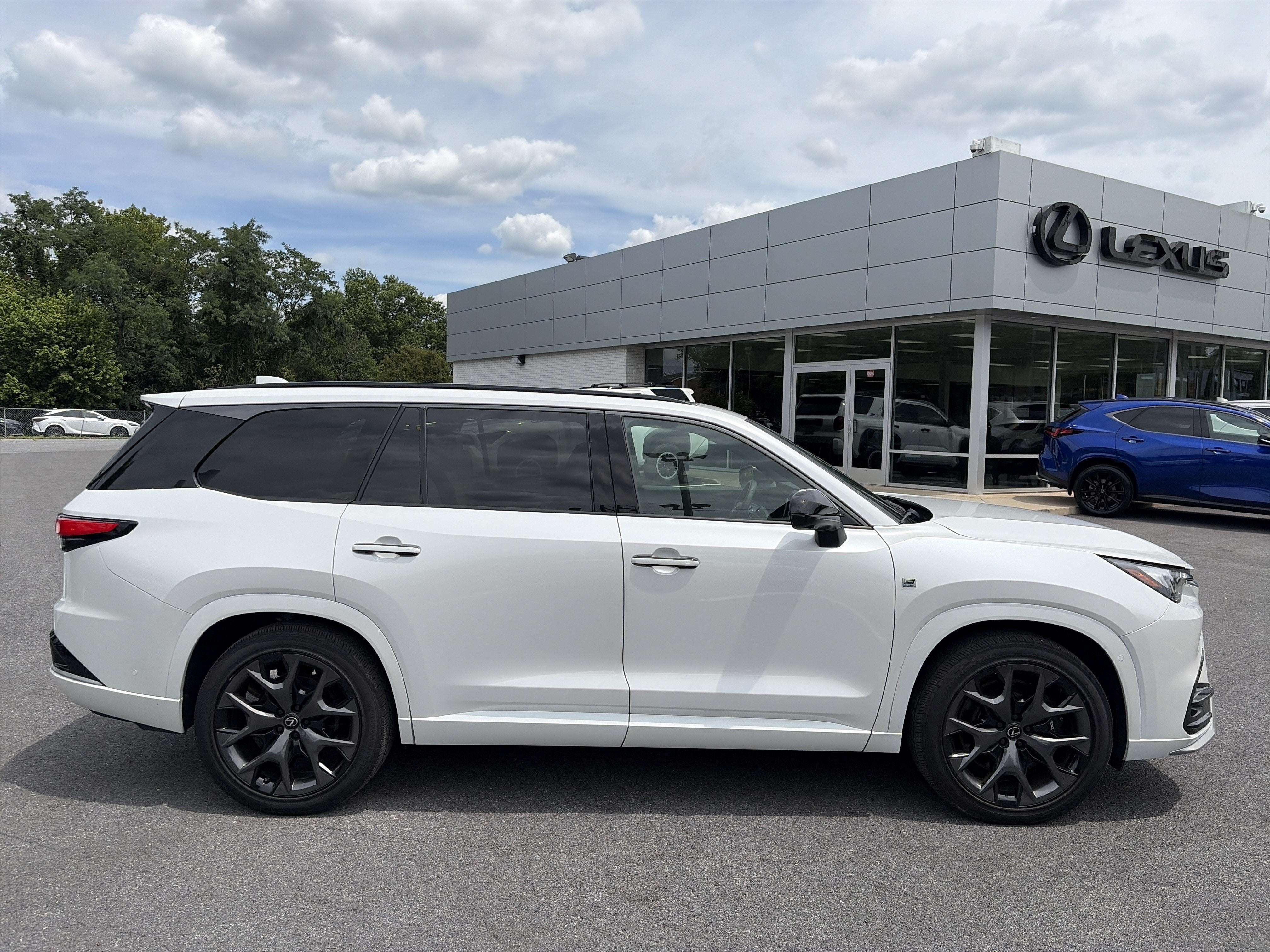 2025 Lexus TX 500h F SPORT Luxury AWD