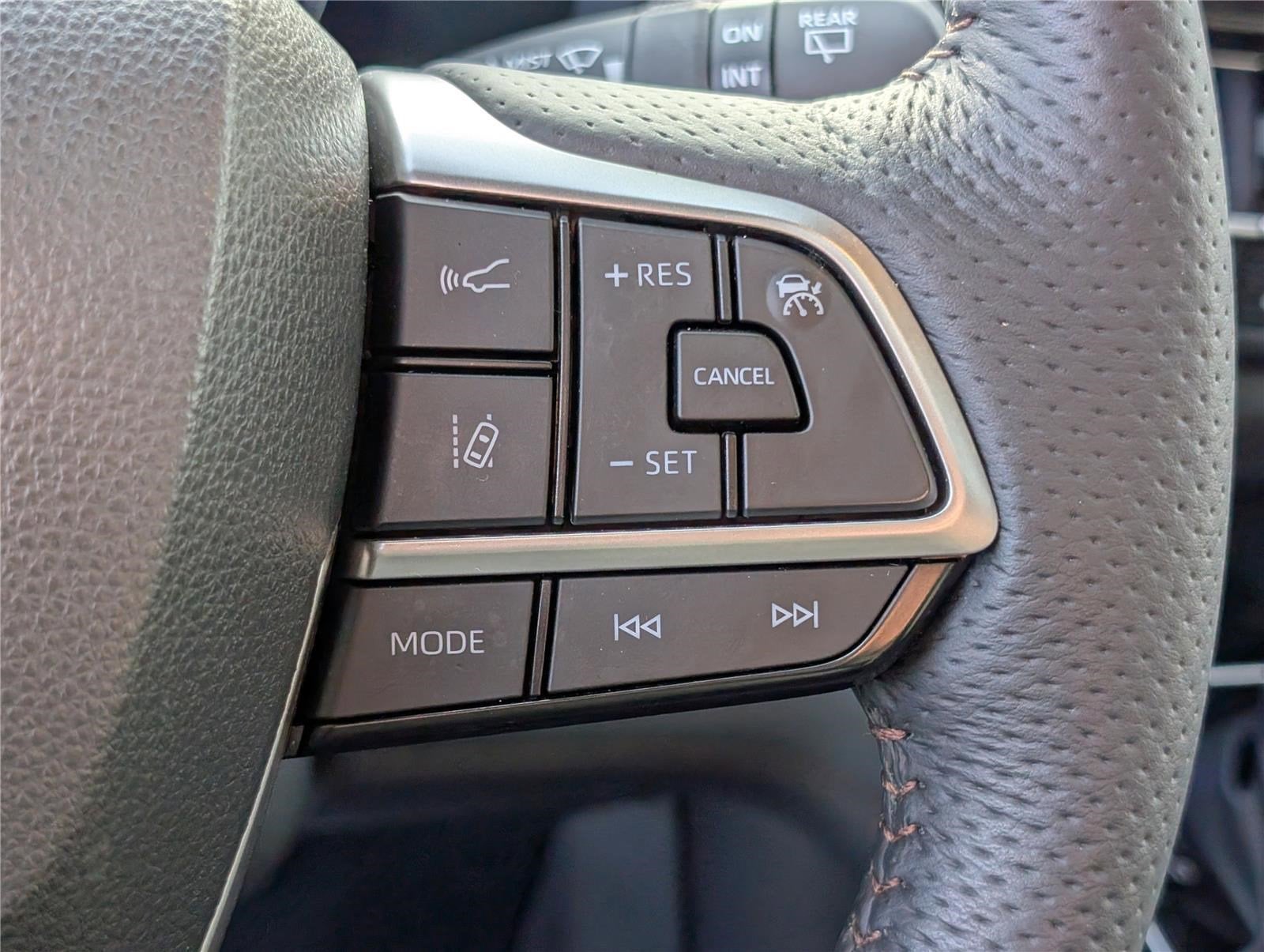 2025 Toyota Sienna Platinum