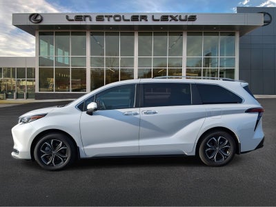 2025 Toyota Sienna Platinum