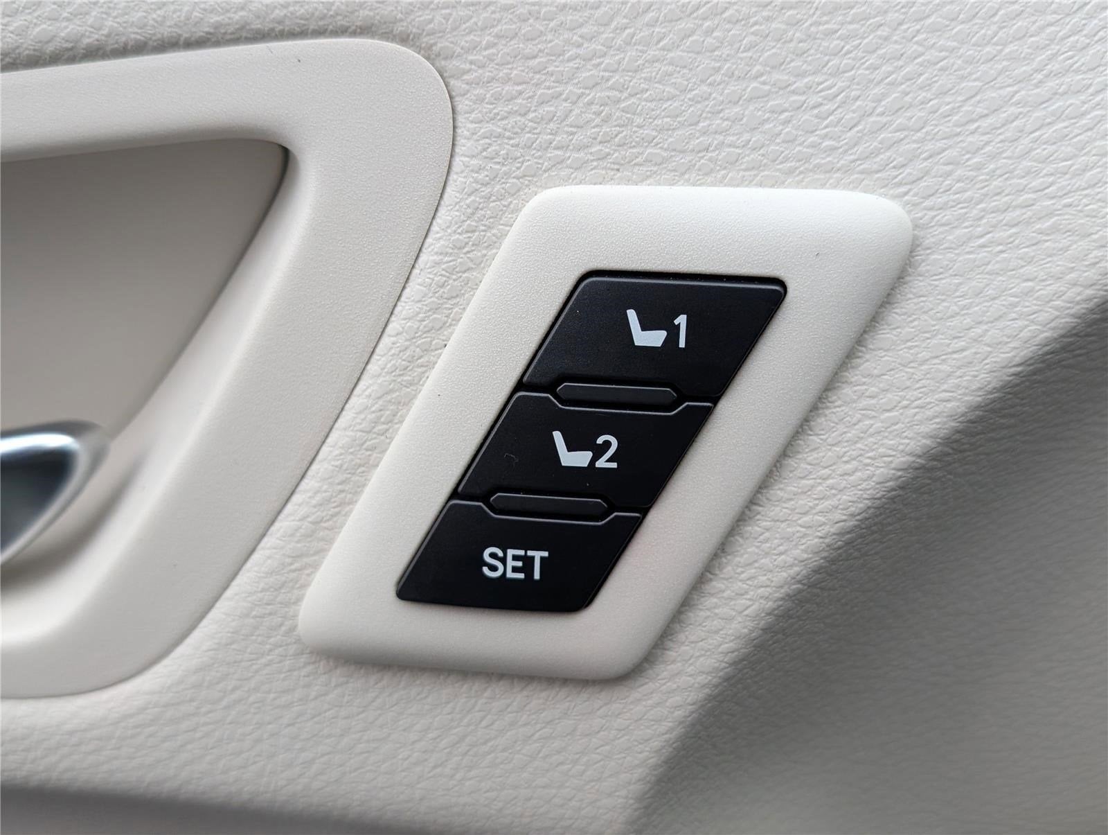 2024 Toyota Sienna Platinum