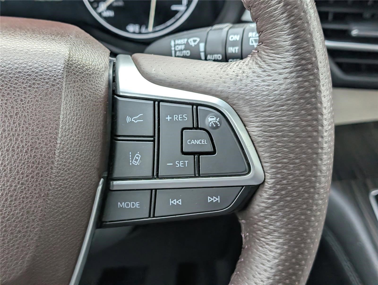 2024 Toyota Sienna Platinum