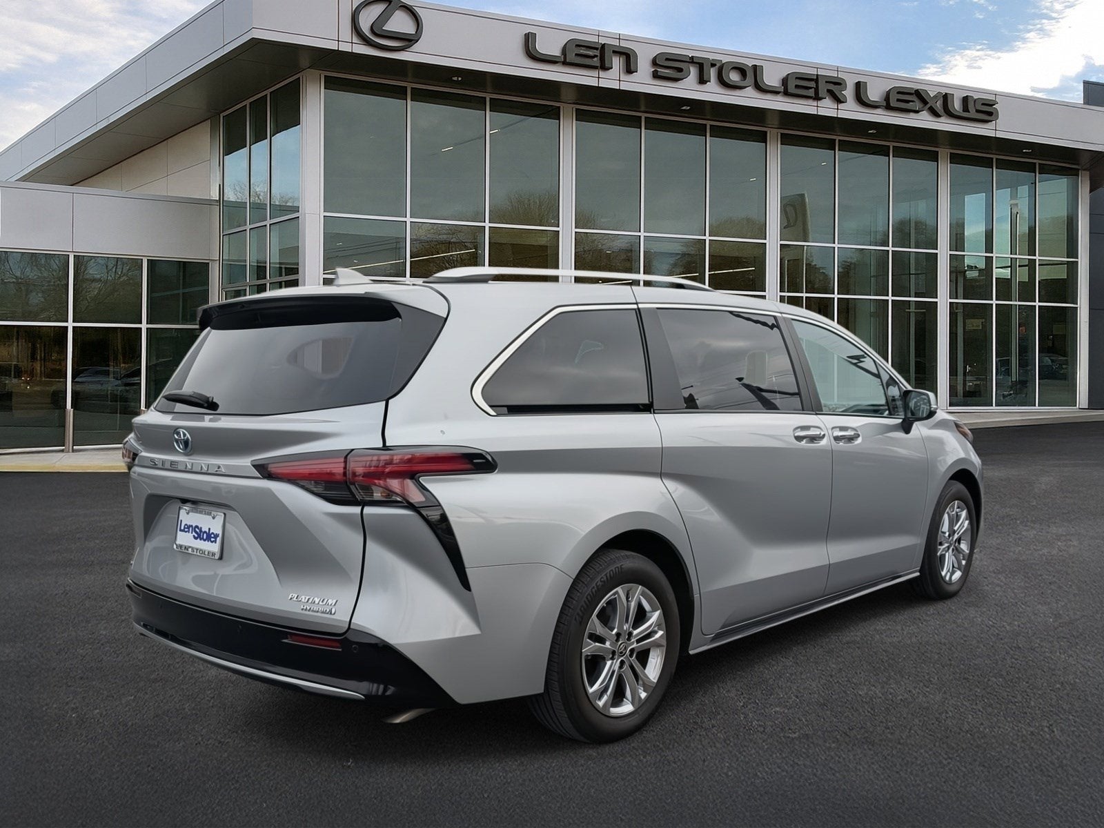 2024 Toyota Sienna Platinum