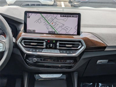 2024 BMW X4 xDrive30i
