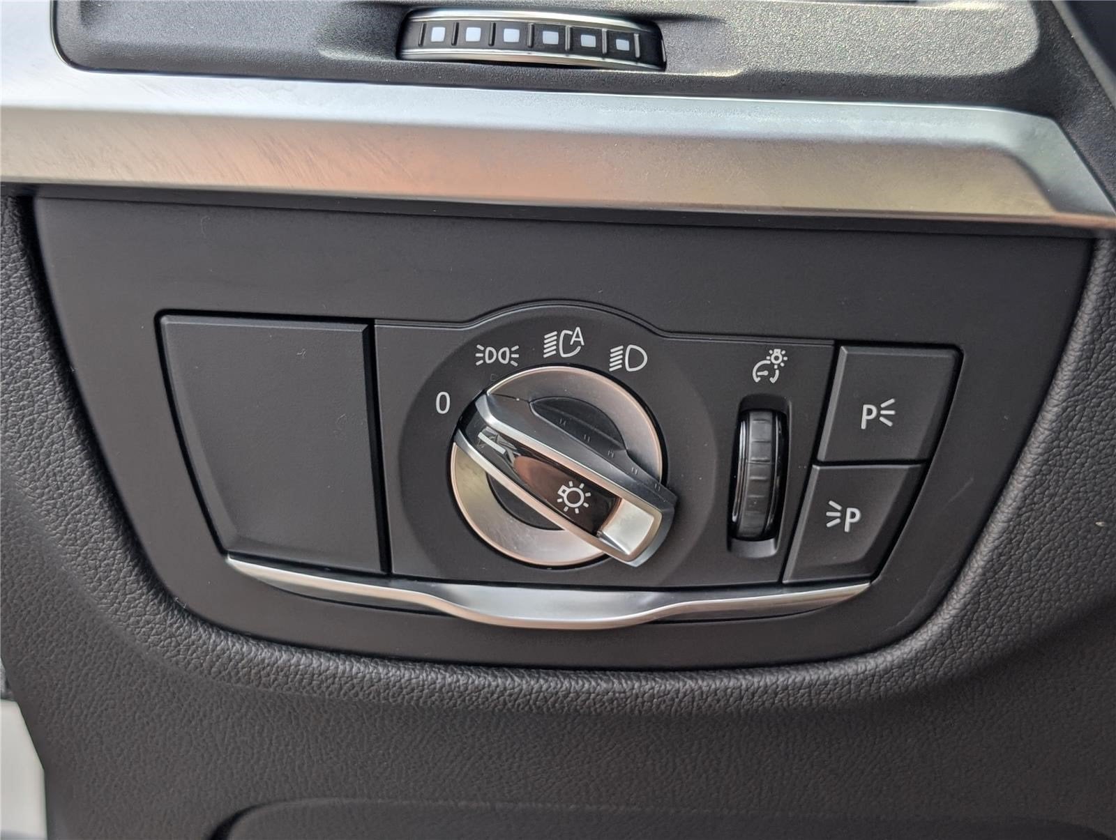 2024 BMW X4 xDrive30i