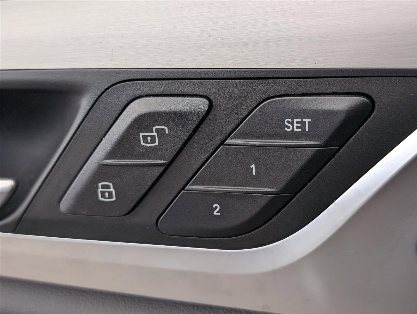 2022 BMW X4 xDrive30i