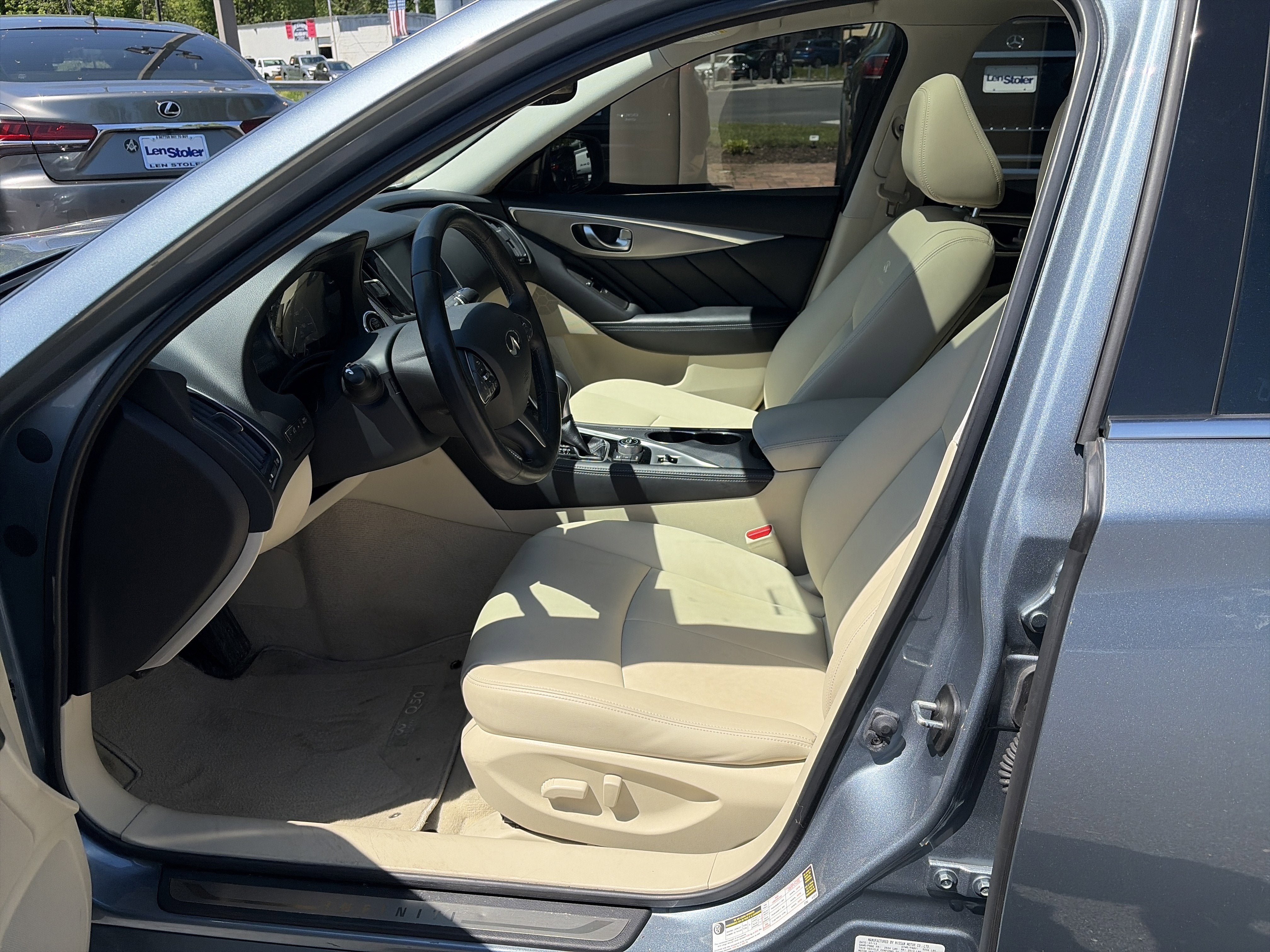 2014 INFINITI Q50 Premium