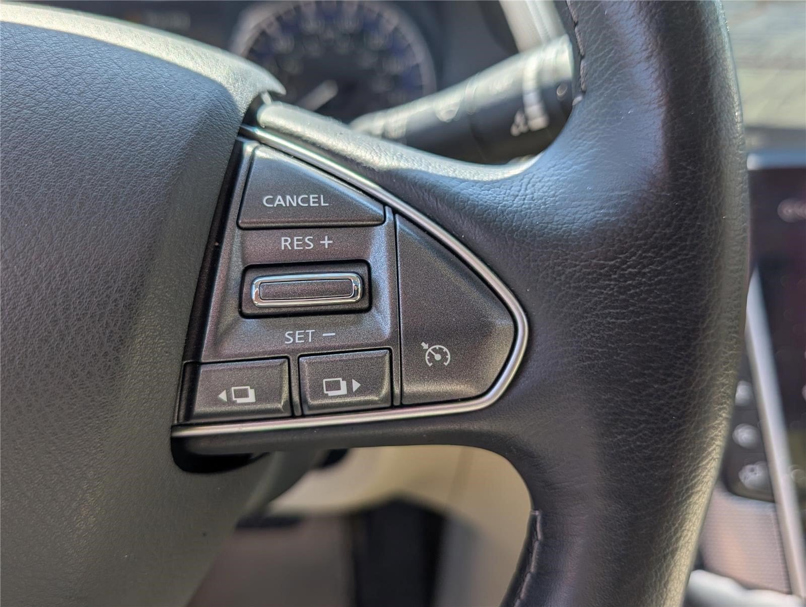 2014 INFINITI Q50 Premium