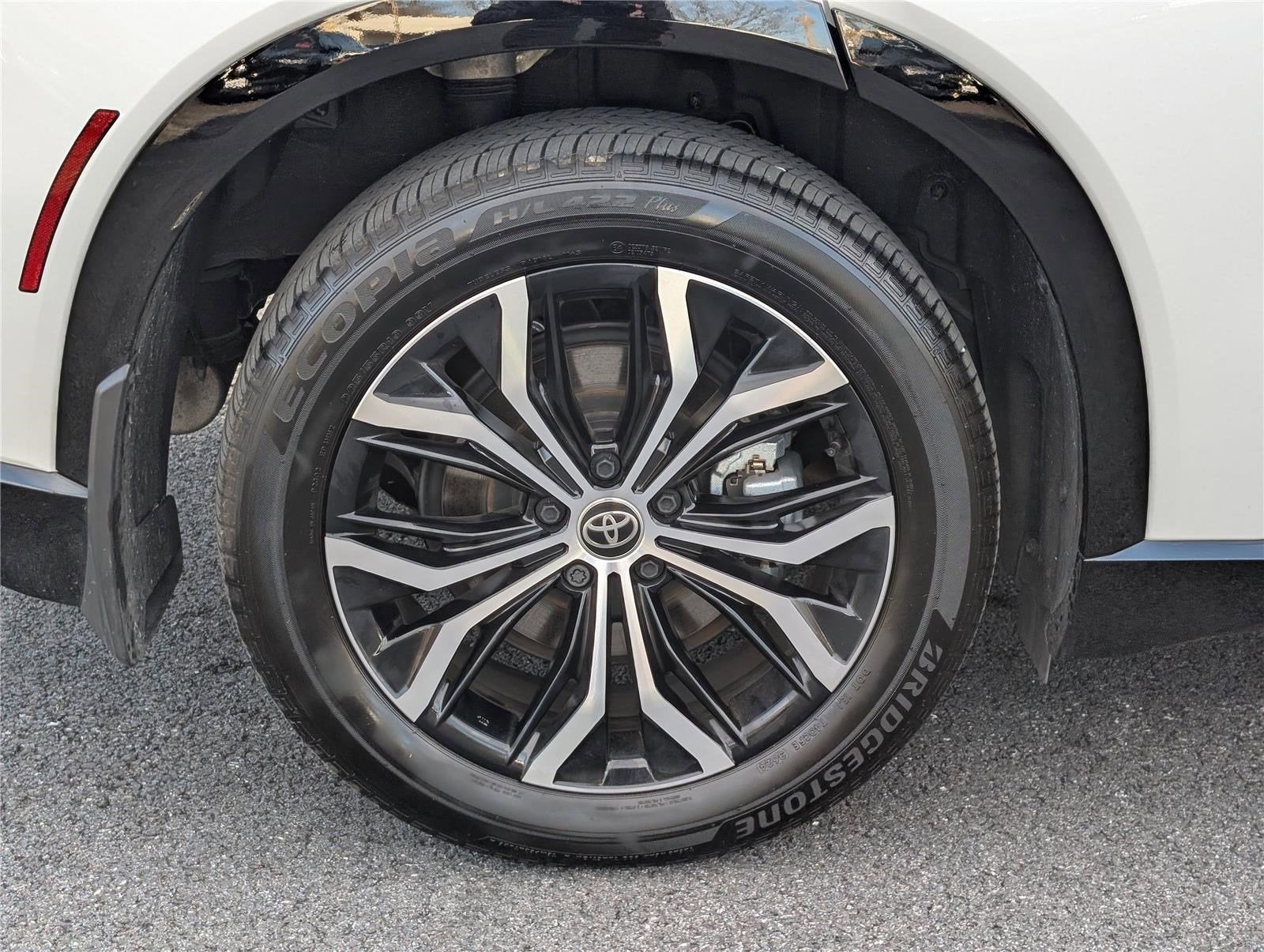 2025 Toyota Crown Signia XLE