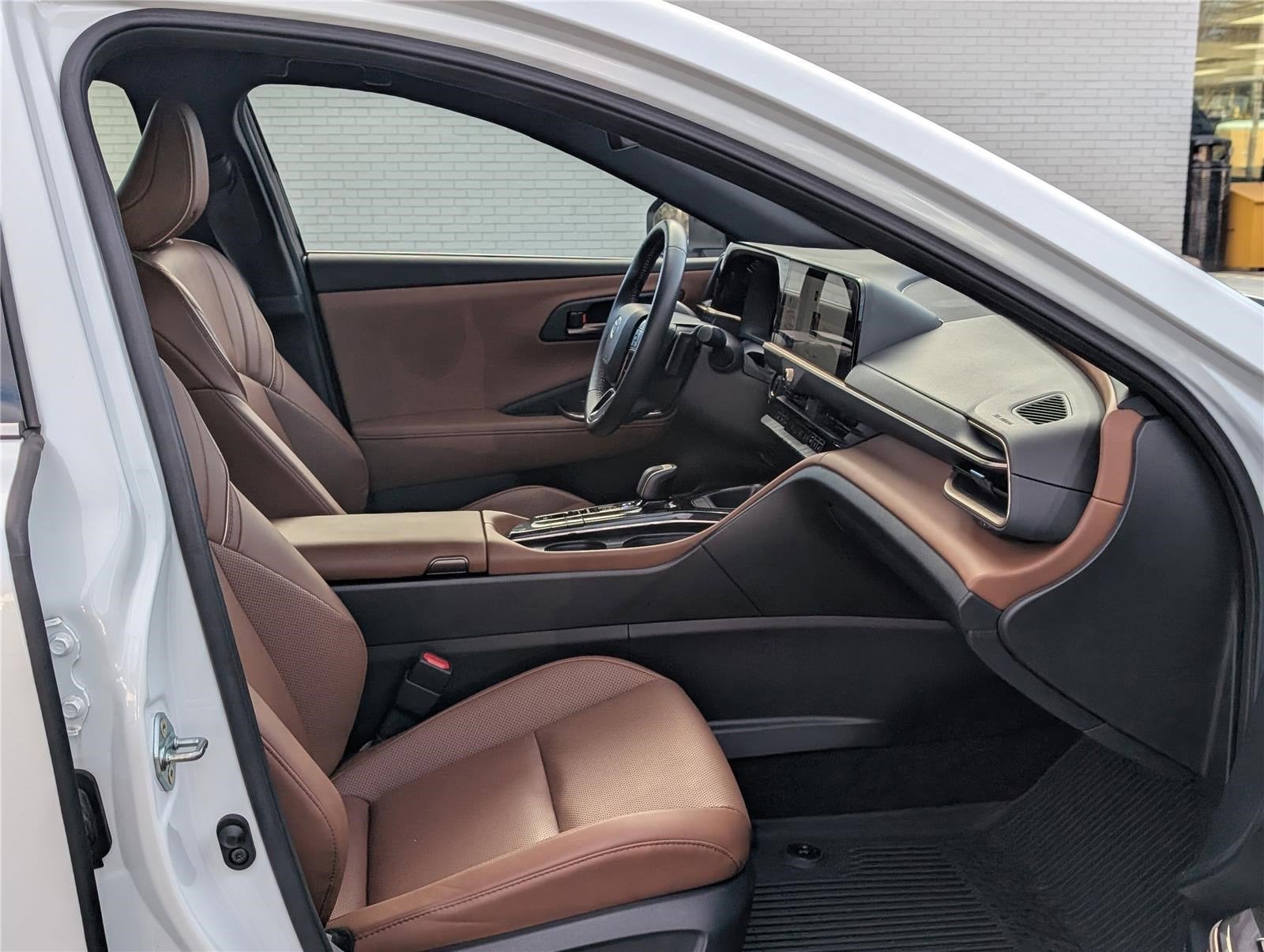 2025 Toyota Crown Signia XLE