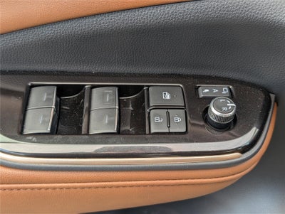 2025 Toyota Crown Signia XLE