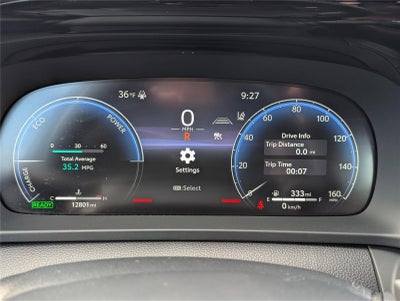 2025 Toyota Crown Signia XLE