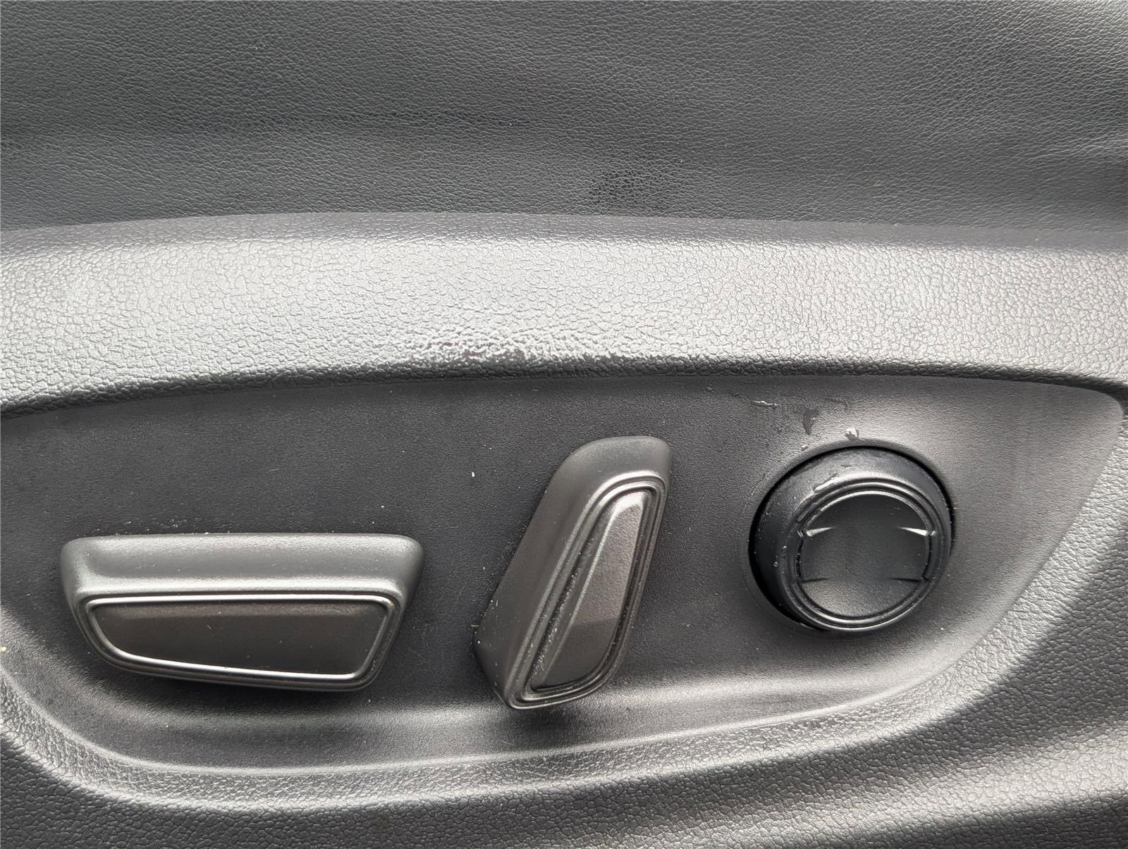 2023 Toyota Crown Platinum