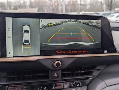 2023 Toyota Crown Platinum