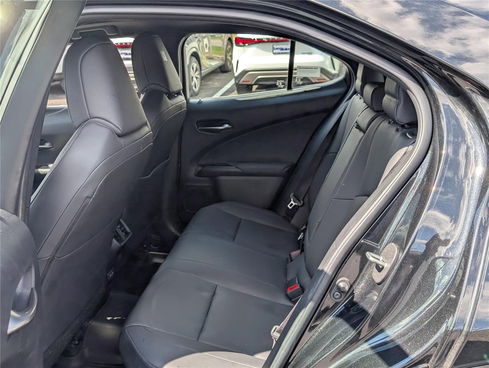 2024 Lexus UX 250h Premium AWD