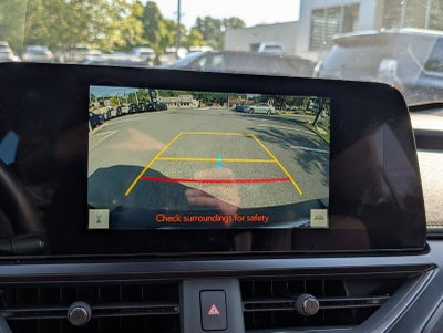 2025 Lexus UX 300h Premium AWD