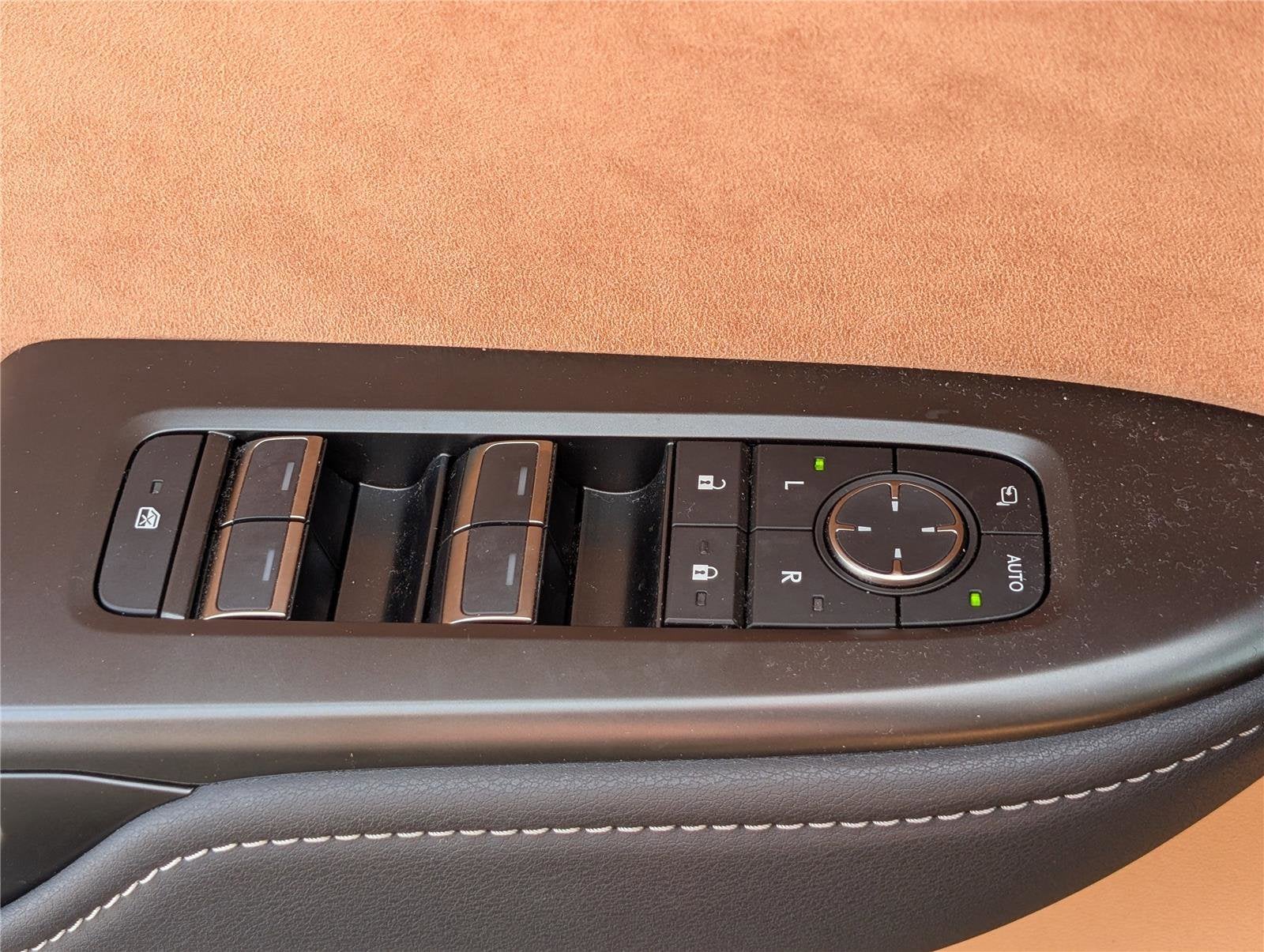 2023 Lexus RZ RZ 450e Premium