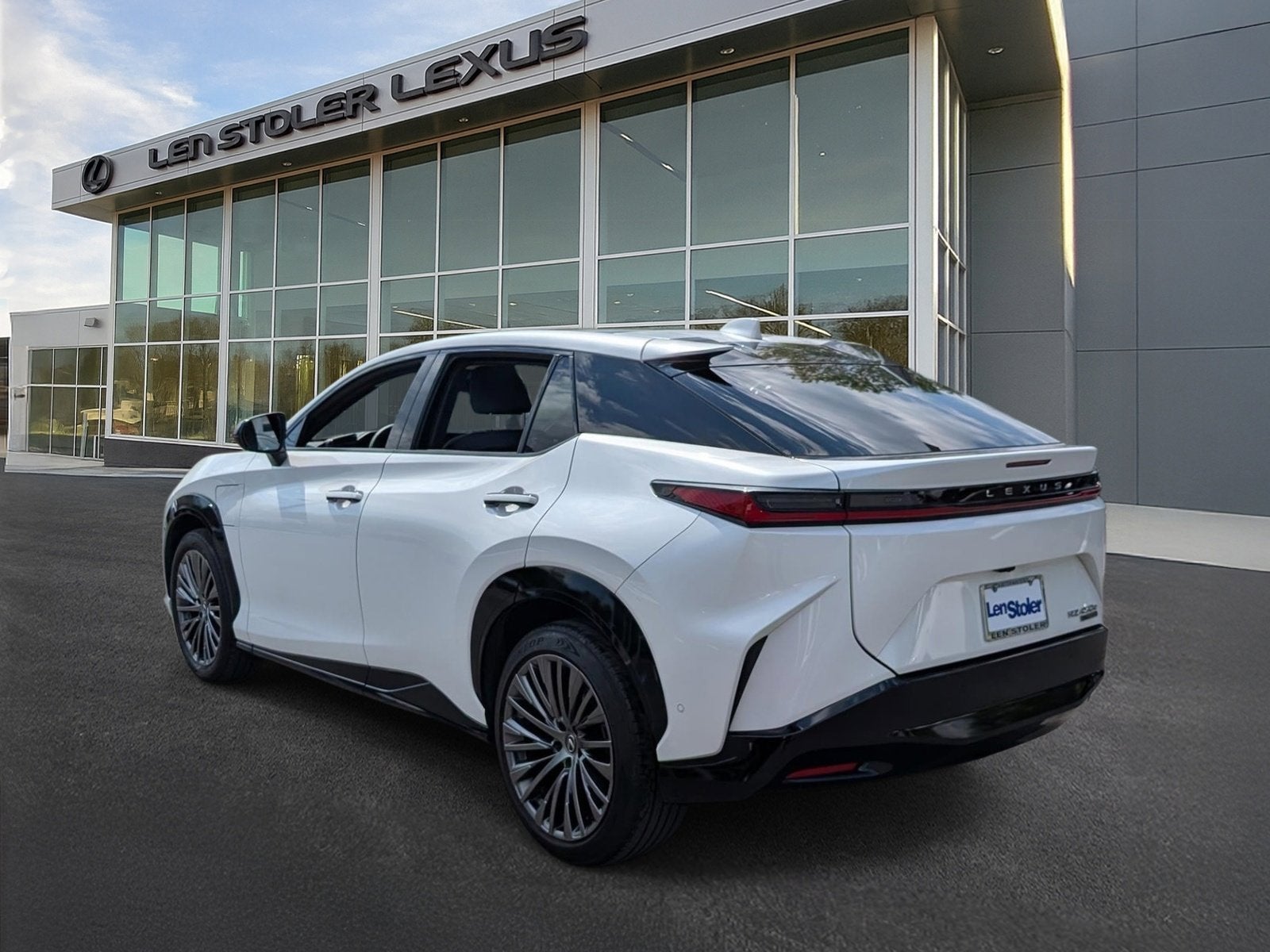 2023 Lexus RZ 450e Luxury AWD