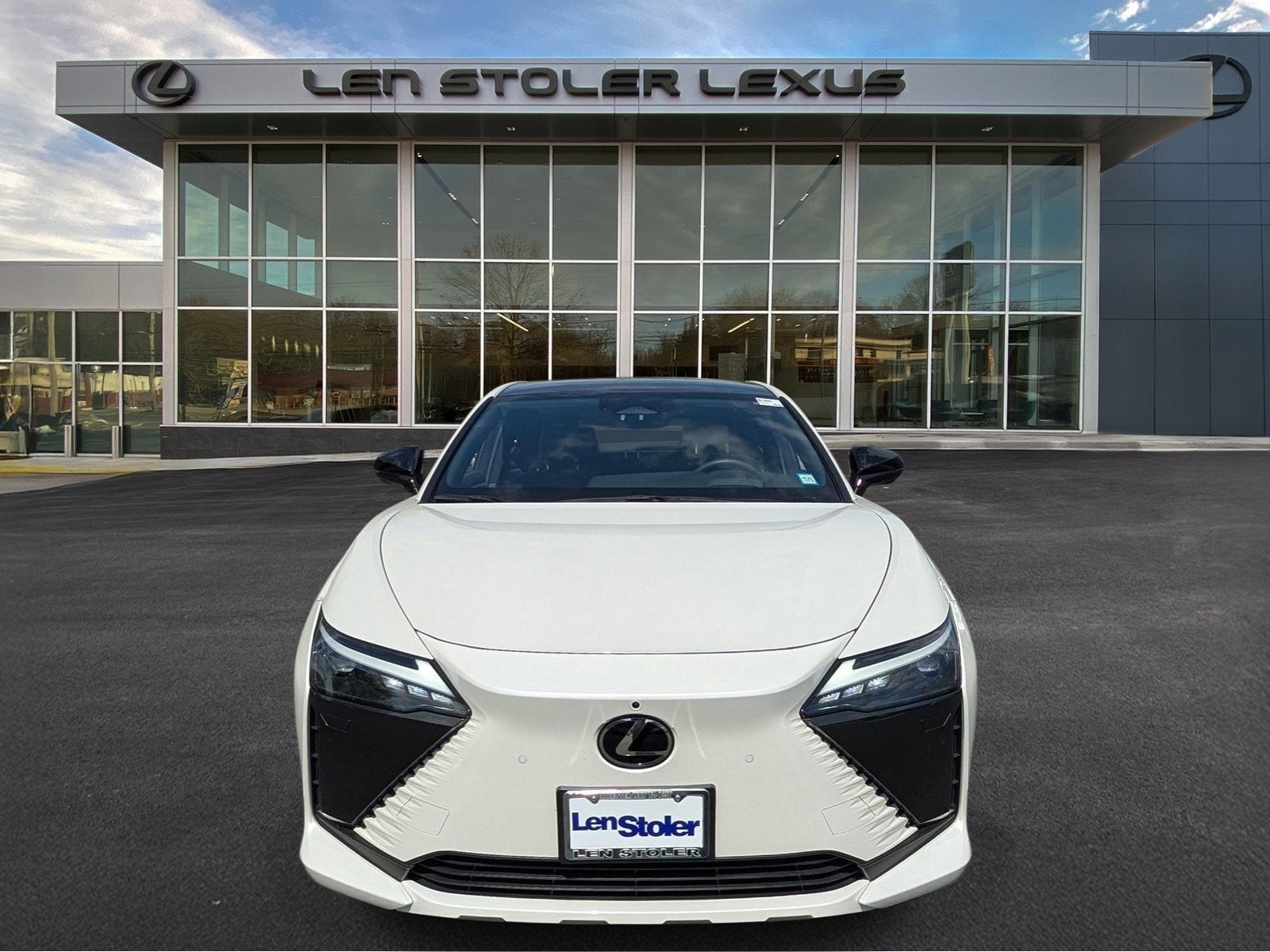 2023 Lexus RZ 450e Luxury AWD
