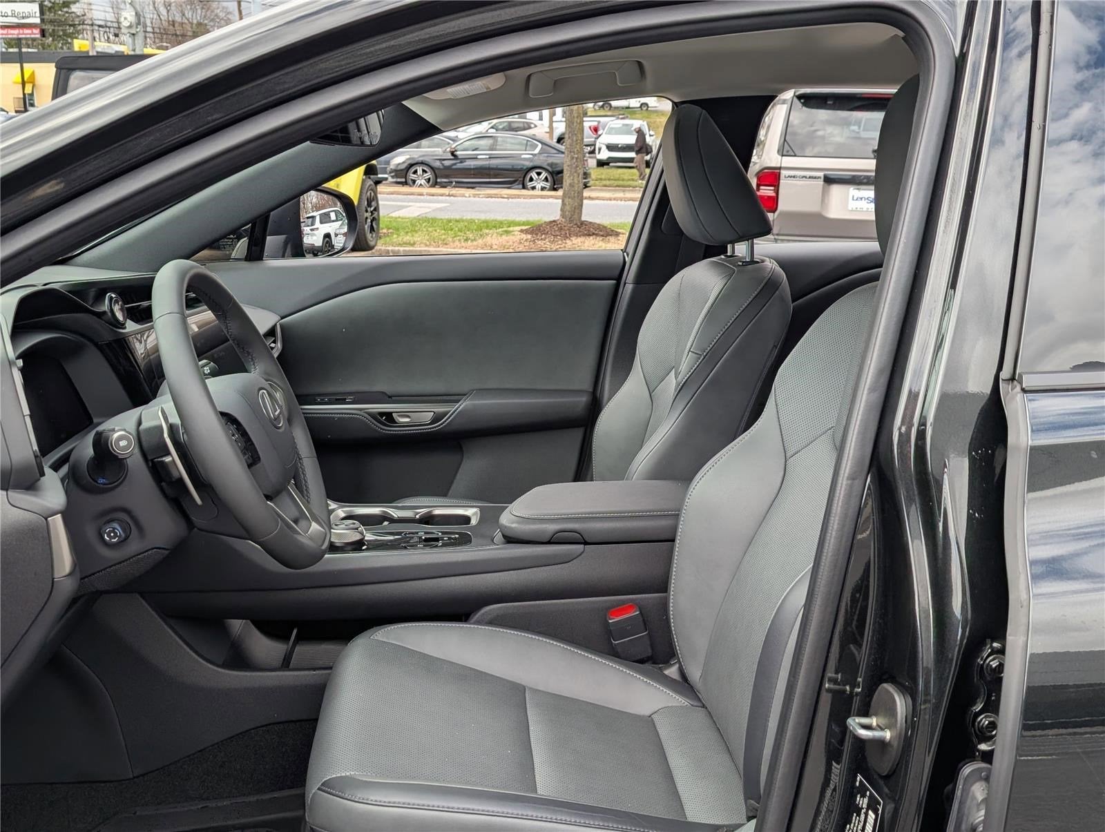 2025 Lexus RZ RZ 300e Premium