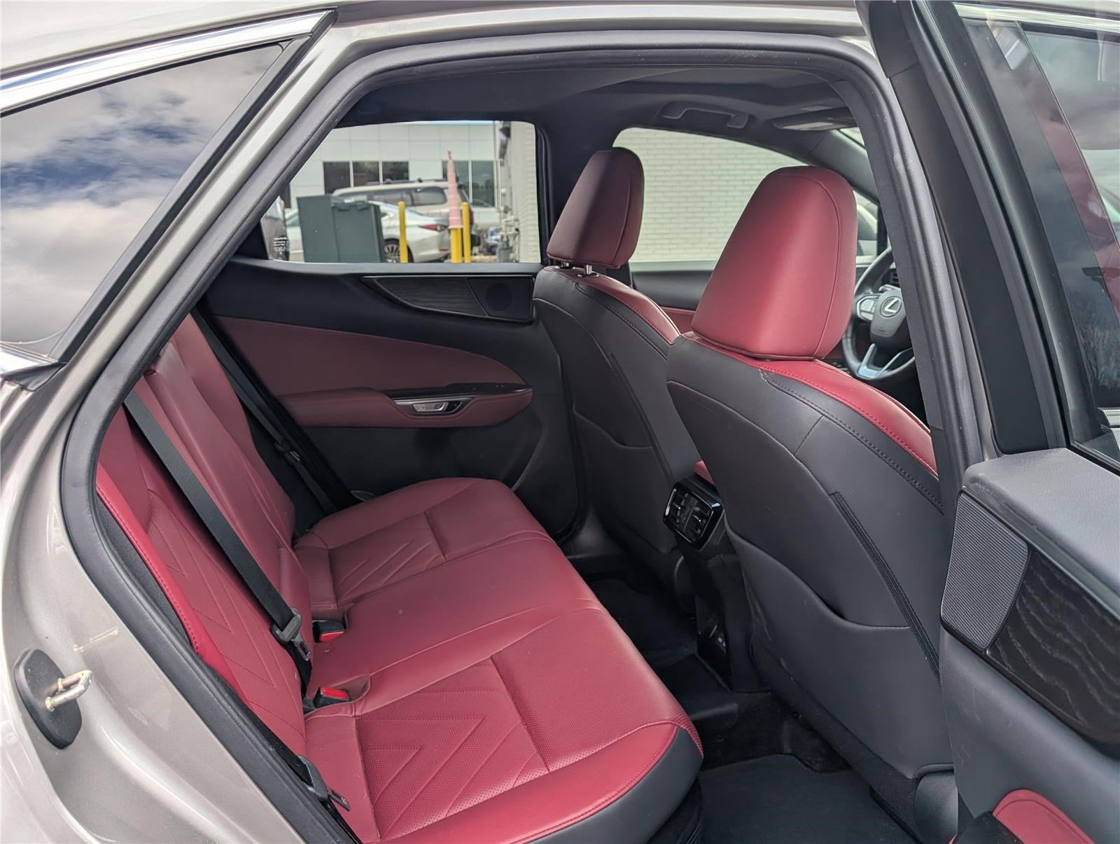 2024 Lexus NX NX 450h+ Luxury